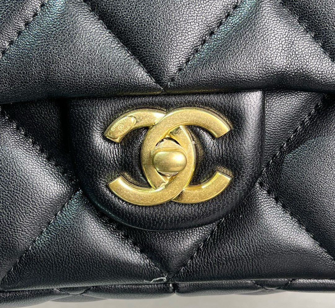 CHANEL MEDIUM FLAP ORIGINAL LEATHER BAG AS3215 Black