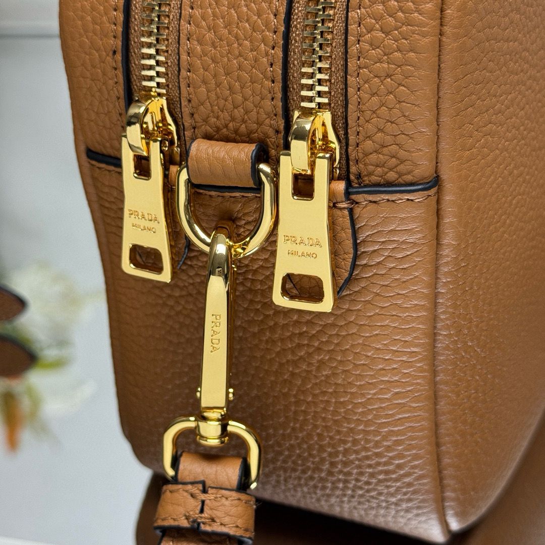 Prada Leather bag with shoulder strap 1BH082 Brown Prada Leather bag with shoulder strap 1BH082 Brown