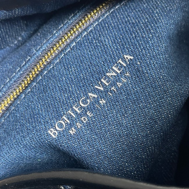 Bottega Veneta Medium Hop intrecciato suede top handle bag 763966 Abyss&indigo