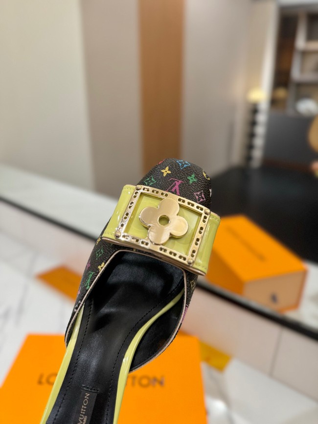 Louis Vuitton Slippers 45001-4