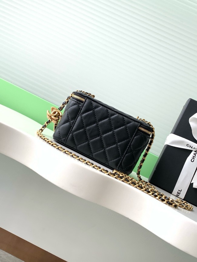 CHANEL Lambskin Vanity with Chain AP3940 black