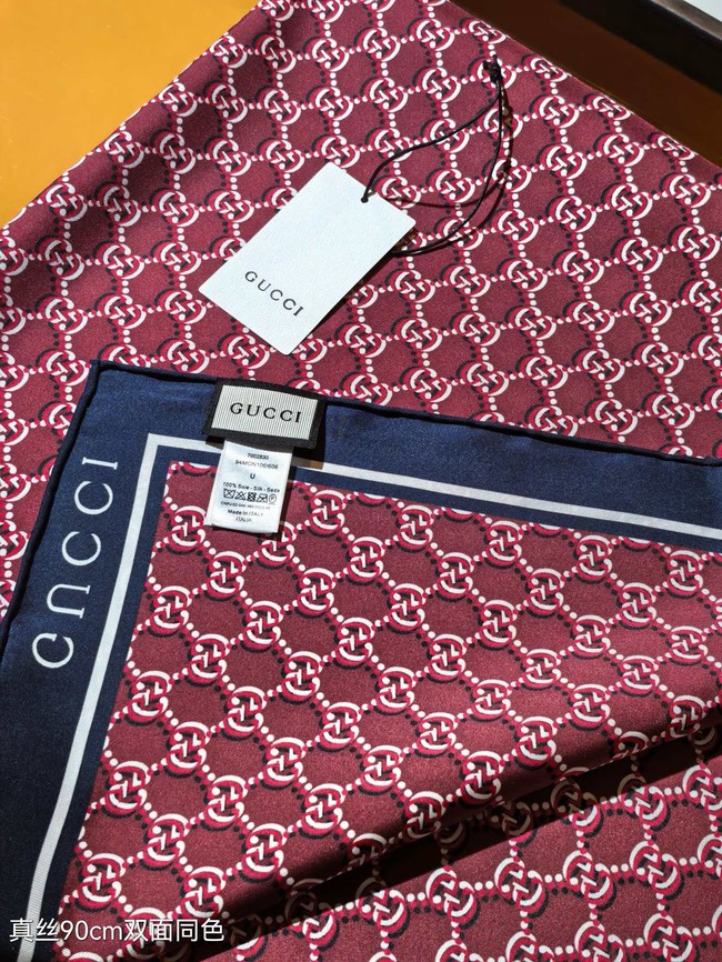 Gucci Square Scarf Silk Jacquard XT2892