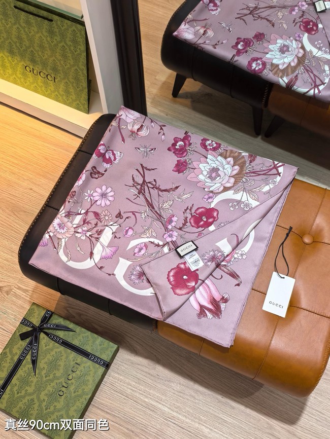 Gucci Shawl Cashmere and Silk Jacquard KY117