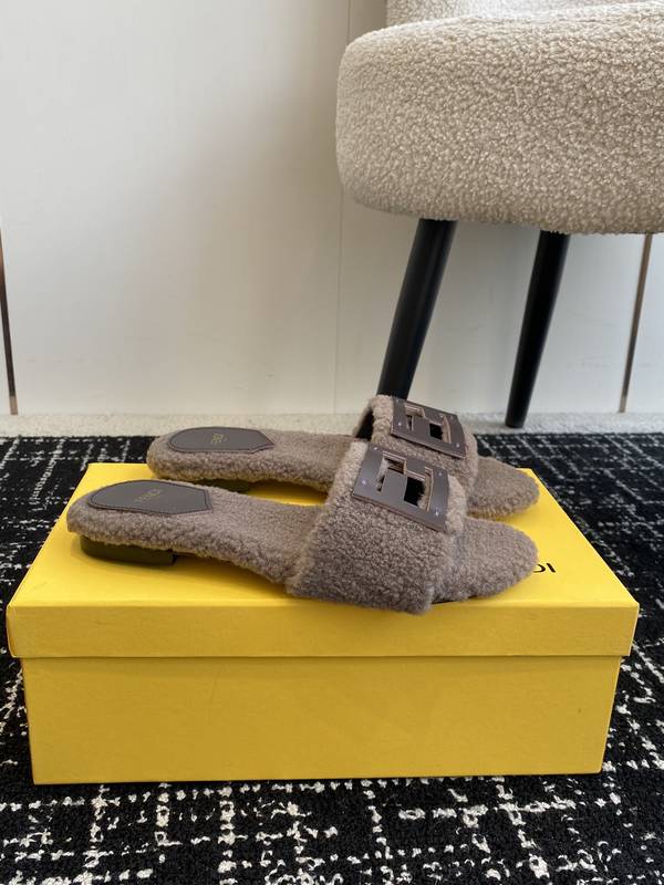 Fendi Shoes FDS00129