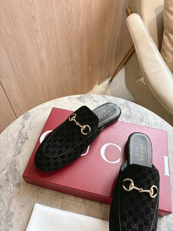 Gucci Shoes GUS00902 Heel 1.5CM