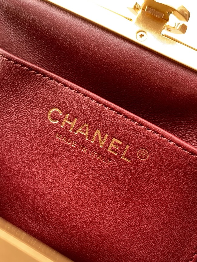 CHANEL Clutch Pearly Lambskin AS5912 red