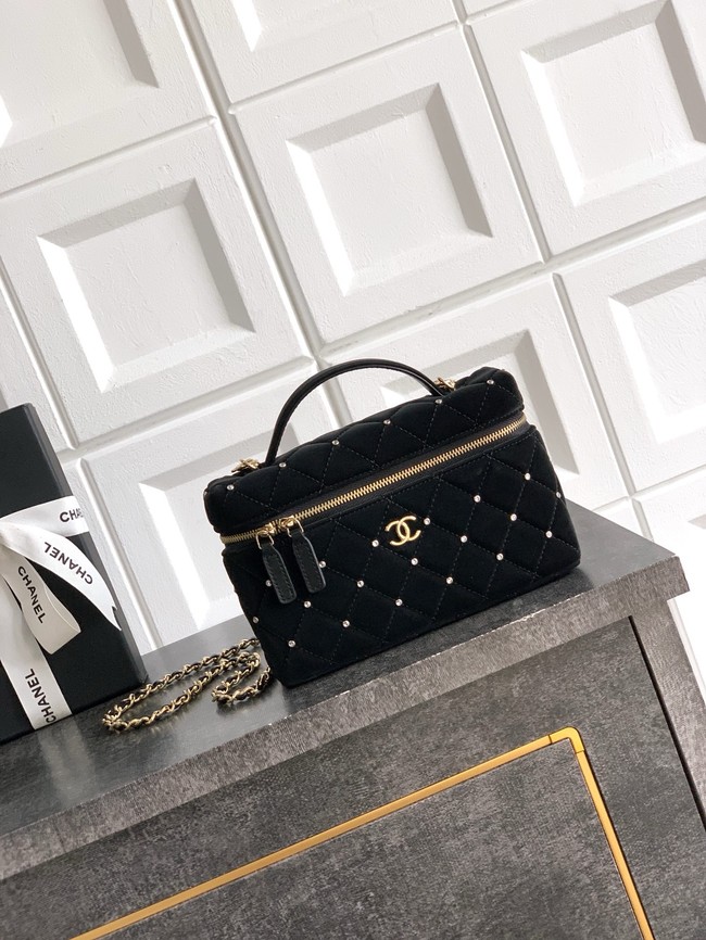 Chanel Vanity with Chain 26C AP4860 black