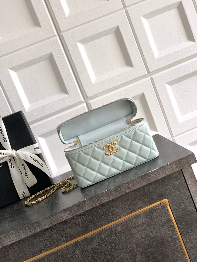 Chanel Vanity with Chain 26C Oil-tanned leather AP4936 blue