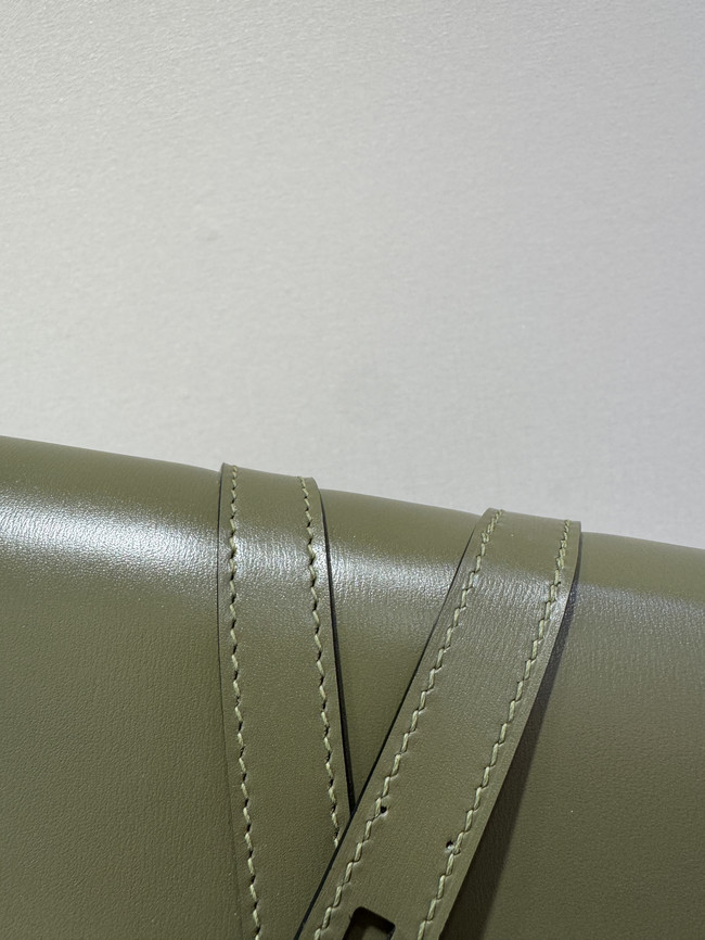 Hermes swift Leather Clutch 37568 dark green