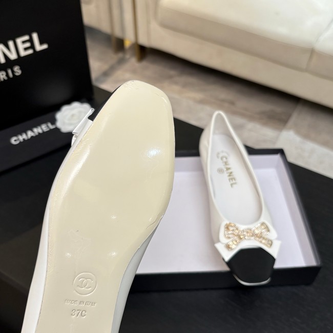 CHANEL Ballet flats C35960-2