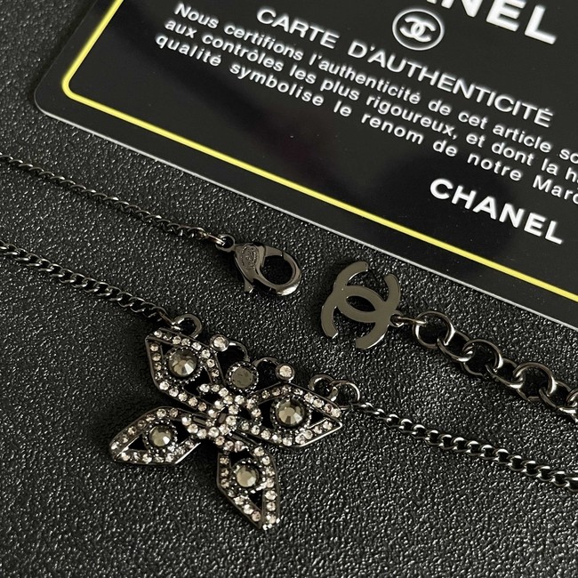 Chanel necklace CE81972