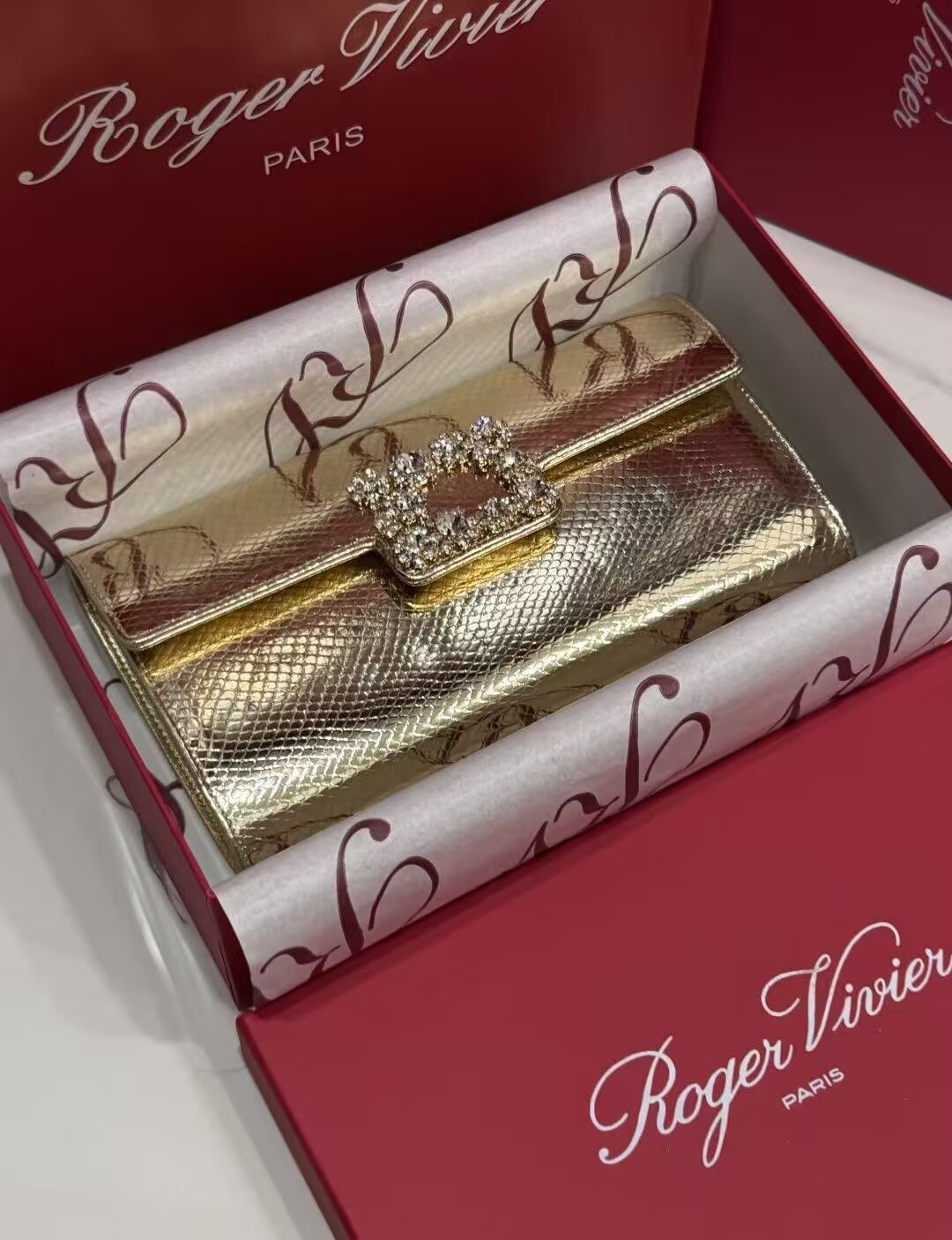 Roger Vivier Clutch Handbag V30260 Gold