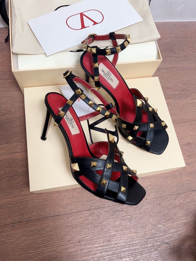 Valentino Womens sandal 66908-4