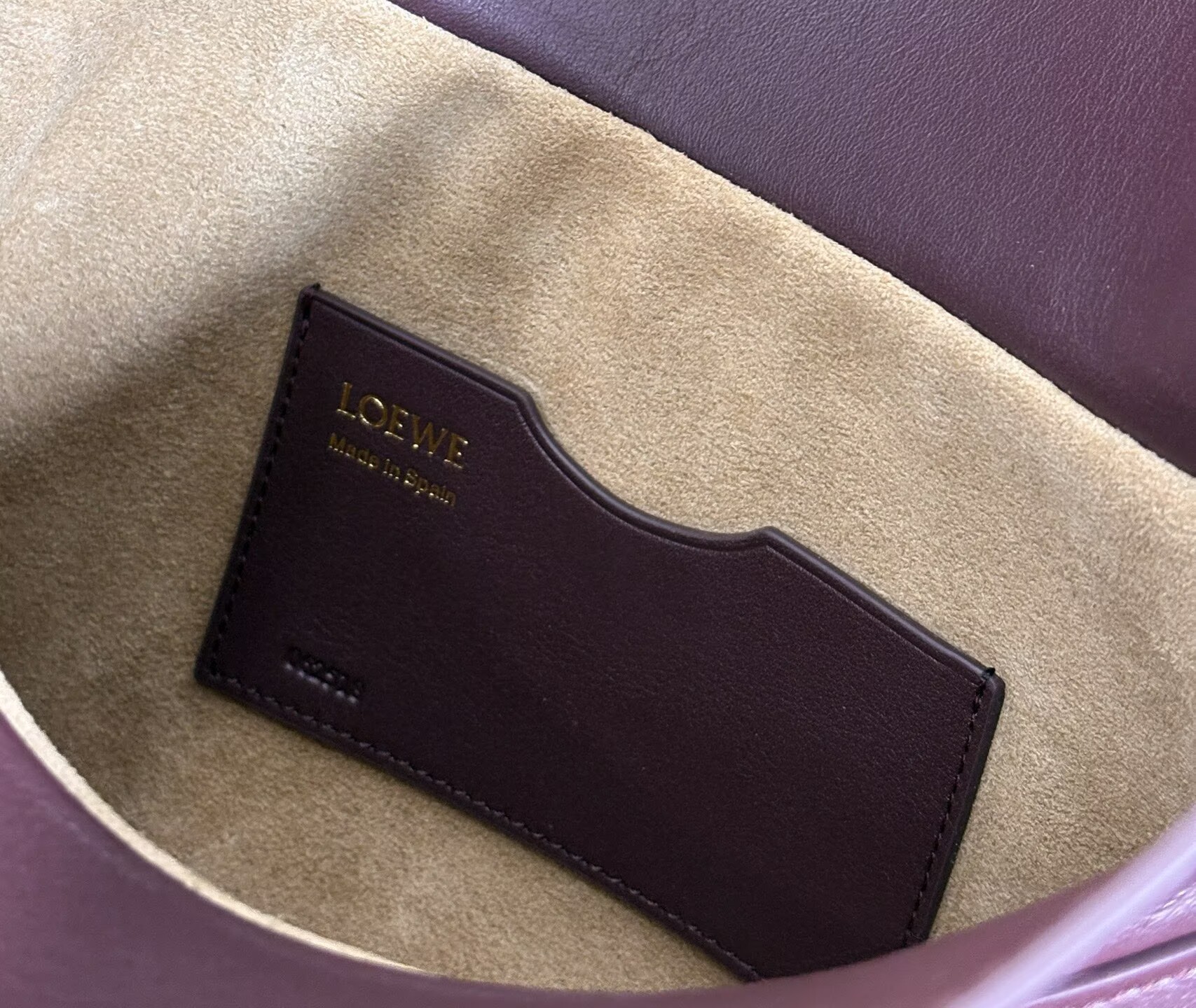 Loewe Ola Original Leather Fashion Handbag L53012 Wine Loewe Ola Original Leather Fashion Handbag L53012 Wine