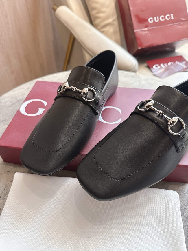 Gucci Womens Jordaan loafer 66987-4