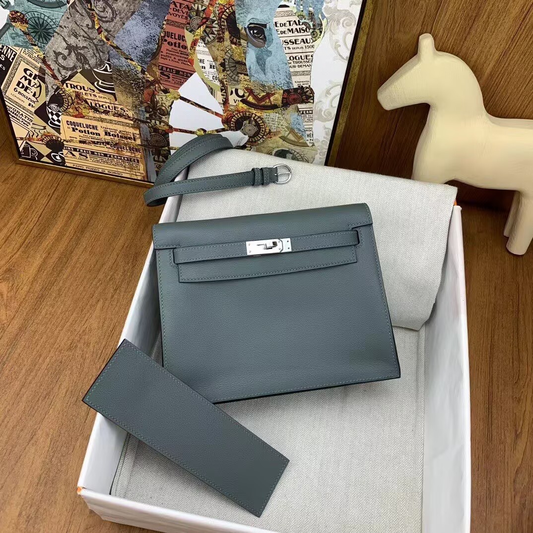 Hermes Kelly Danse Original Evercolor Leather 22CM KL22 Almond Green Silver-Tone Hermes Kelly Danse Original Evercolor Leather 22CM KL22 Almond Green Silver-Tone