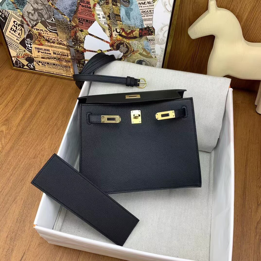 Hermes Kelly Danse Original Evercolor Leather 22CM KL22 Black Gold-Tone Hermes Kelly Danse Original Evercolor Leather 22CM KL22 Black Gold-Tone