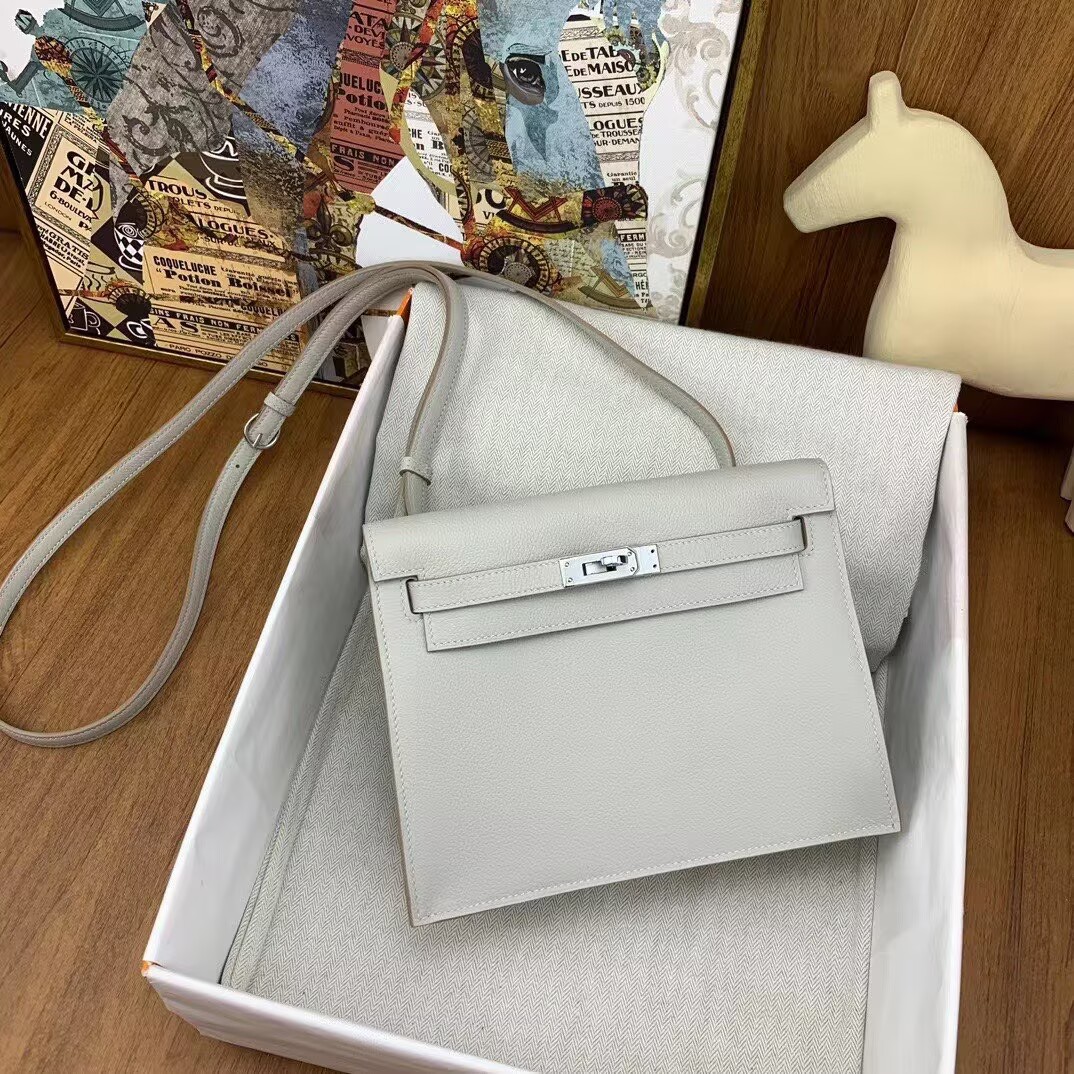 Hermes Kelly Danse Original Evercolor Leather 22CM KL22 Light Silver-Tone Hermes Kelly Danse Original Evercolor Leather 22CM KL22 Light Silver-Tone
