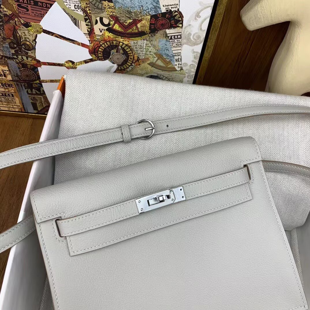 Hermes Kelly Danse Original Evercolor Leather 22CM KL22 Light Silver-Tone Hermes Kelly Danse Original Evercolor Leather 22CM KL22 Light Silver-Tone