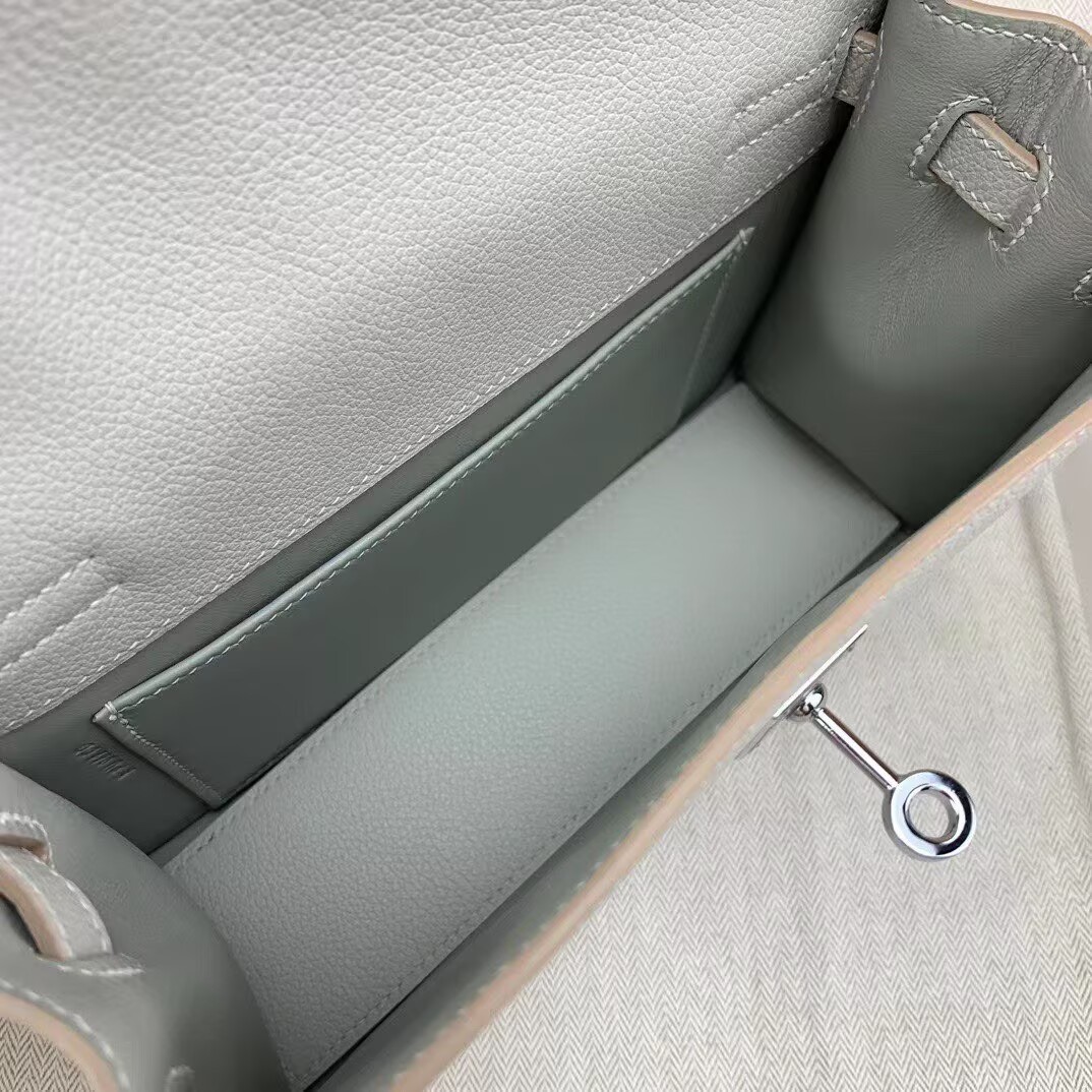 Hermes Kelly Danse Original Evercolor Leather 22CM KL22 Light Silver-Tone Hermes Kelly Danse Original Evercolor Leather 22CM KL22 Light Silver-Tone