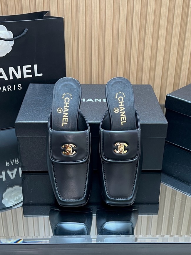 Chanel Mules 67101-3