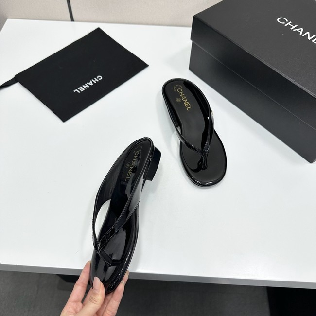 Chanel Thongs 67013-2