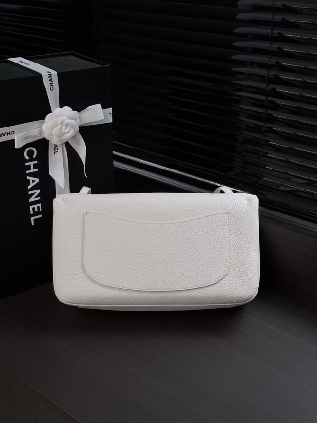 Chanel Maxi Flap bag AS6231 white&Silver-Tone Metal