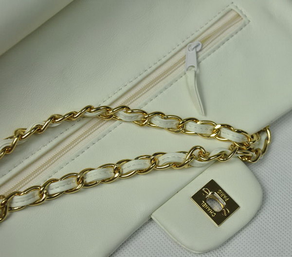 Chanel Classic Flap Bag 1112 Beige Leather Golden Hardware Chanel Classic Flap Bag 1112 Beige Leather Golden Hardware
