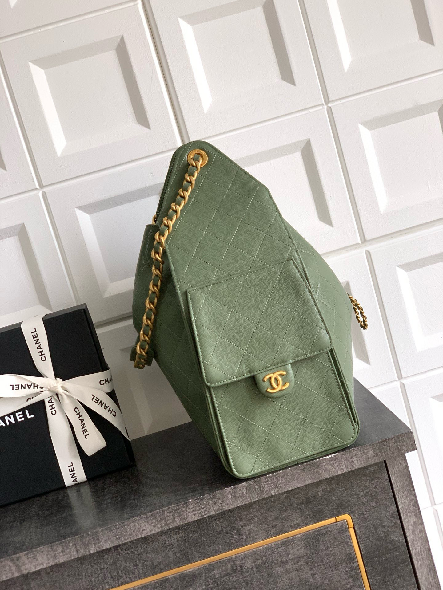 CHANEL 25S Hobo HANDBAG AS5293 red CHANEL 25S Hobo HANDBAG AS5293 red