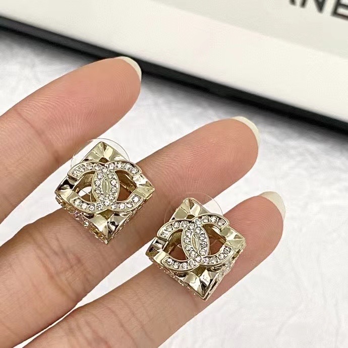 Chanel Earrings CE14404 Chanel Earrings CE14404