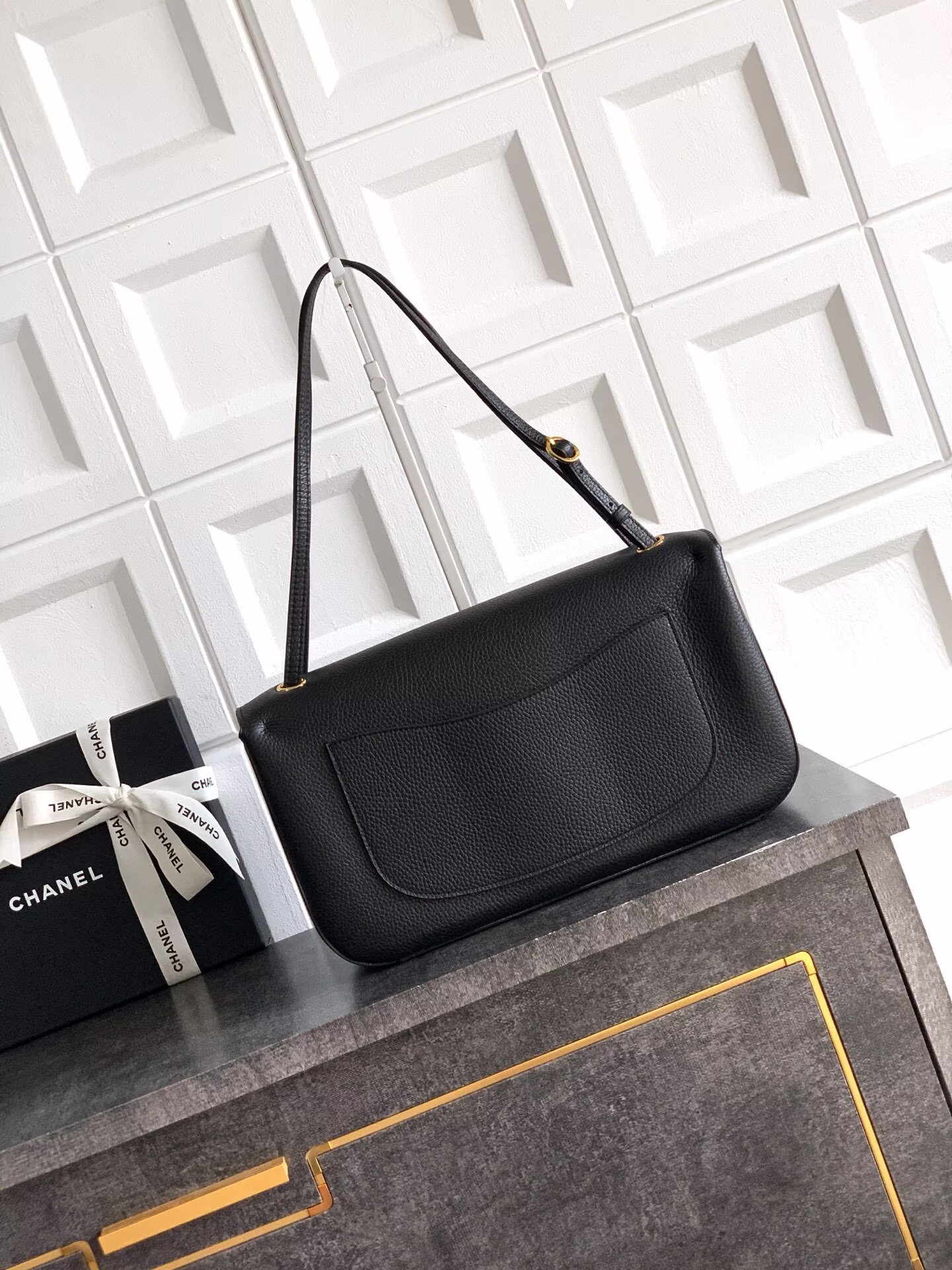 Chanel SPRING SUMMER 2026 MAXI FLAP BAG Grained Calfskin & Gold-Tone Metal AS6231 Black