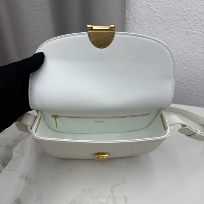 Medium Dior Medaillon Flap Bag Grained Calfskin M3920QD Latte