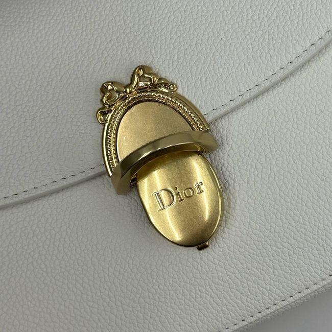Medium Dior Medaillon Flap Bag Grained Calfskin M3920QD Latte