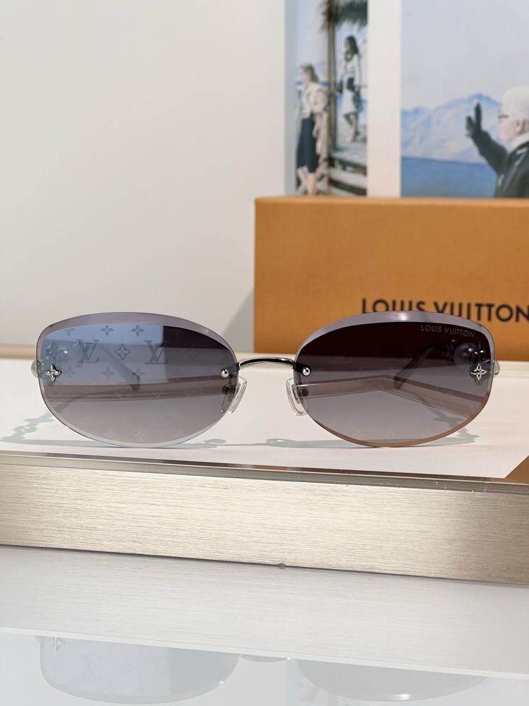 LV Sunglasses LVS00002-1