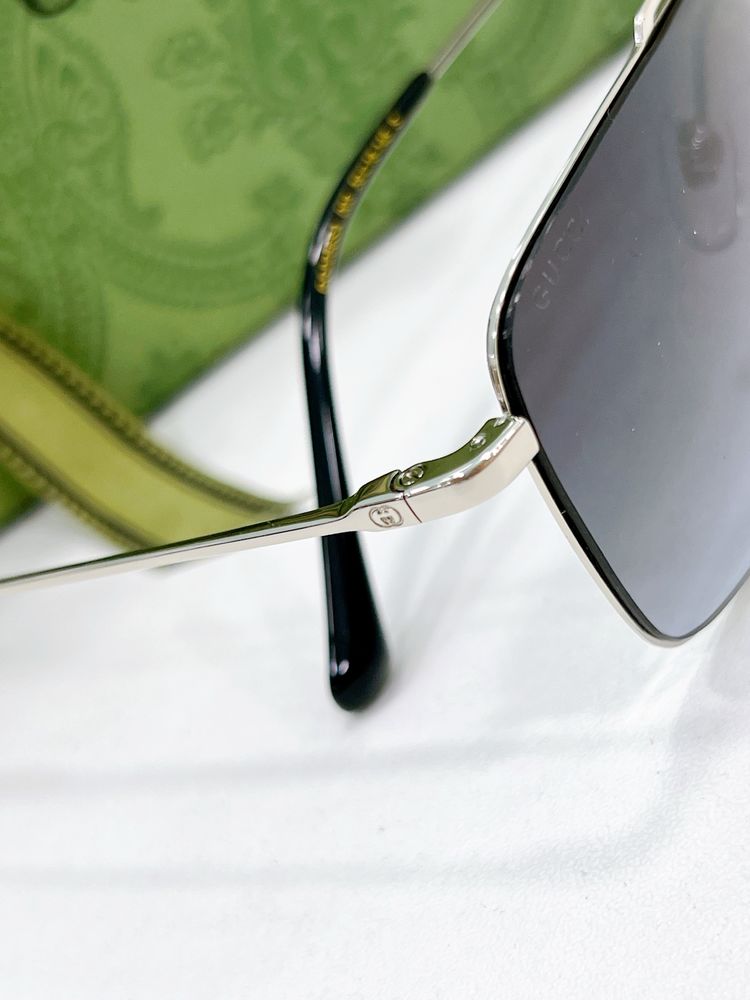 Gucci Sunglasses GUS00005-1