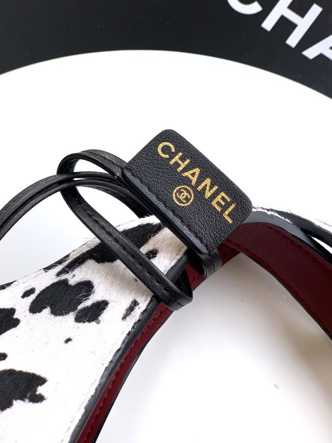 Chanel Small Shopping Bag AS6392 White & Black Chanel Small Shopping Bag AS6392 White & Black