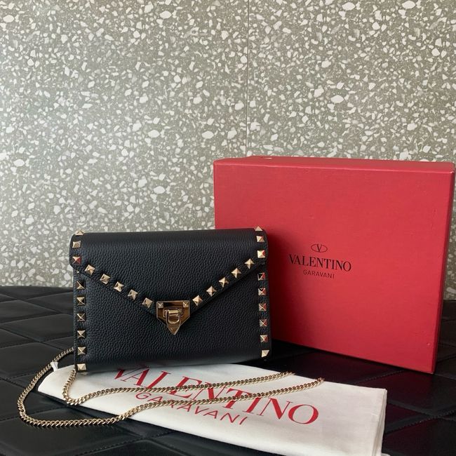 VALENTINO ROCKSTUD Small Calfskin Handbag VA088 black&gold VALENTINO ROCKSTUD Small Calfskin Handbag VA088 black&gold