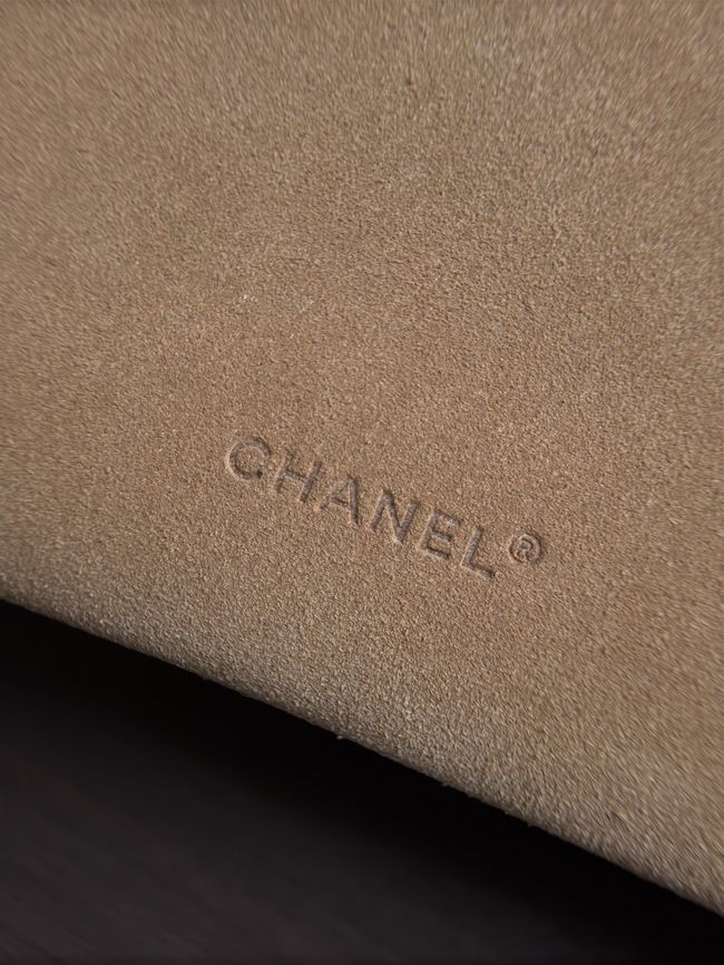CHANEL Maxi Vanity with chain AS6473 dark Beige CHANEL Maxi Vanity with chain AS6473 dark Beige