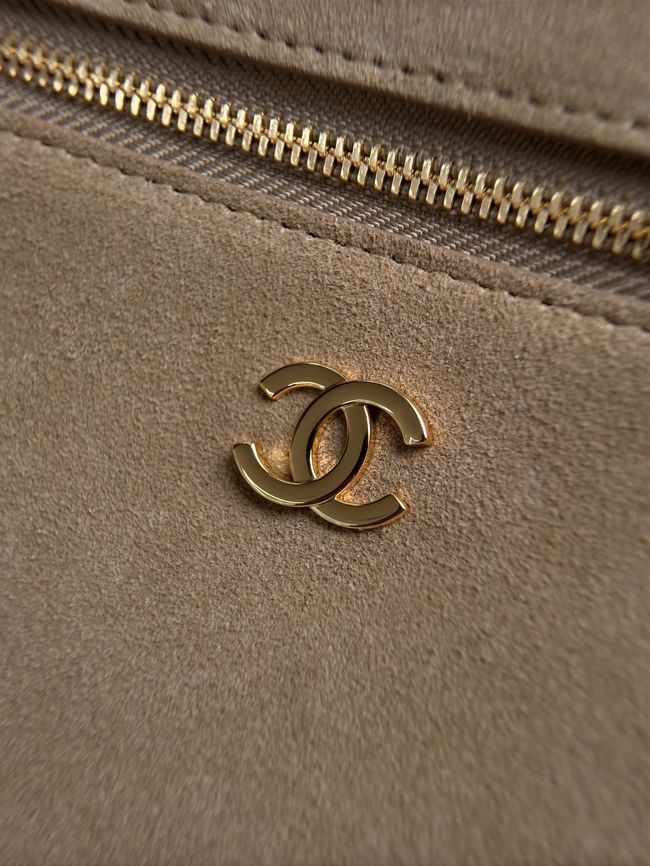 CHANEL Maxi Vanity with chain AS6473 dark Beige CHANEL Maxi Vanity with chain AS6473 dark Beige