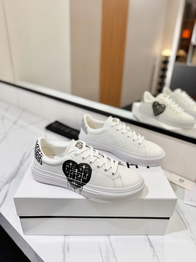 Givenchy flats 64241-10