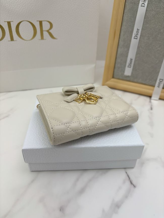 Lady Dior Dahlia Wallet Craie Cannage Lambskin S2065-1 Lady Dior Dahlia Wallet Craie Cannage Lambskin S2065-1