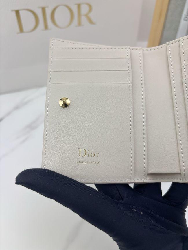 Lady Dior Dahlia Wallet Craie Cannage Lambskin S2065-1 Lady Dior Dahlia Wallet Craie Cannage Lambskin S2065-1