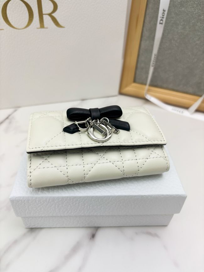 Lady Dior Dahlia card holder Craie Cannage Lambskin S2067-5 Lady Dior Dahlia card holder Craie Cannage Lambskin S2067-5