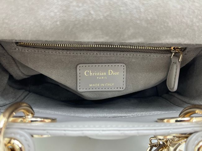 Small Lady Dior Bag with Strap Cannage patent leather M0531OU gray