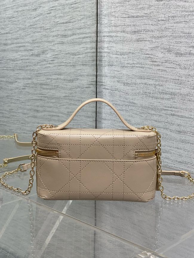 Dior Trianon Soft Vanity Mini Bag Flat Macrocannage Lambskin S4613OS Fraise Dior Trianon Soft Vanity Mini Bag Flat Macrocannage Lambskin S4613OS Fraise