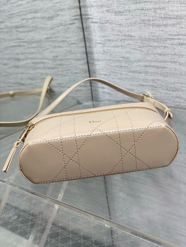 Dior Trianon Soft Vanity Mini Bag Flat Macrocannage Lambskin S4613OS Fraise Dior Trianon Soft Vanity Mini Bag Flat Macrocannage Lambskin S4613OS Fraise