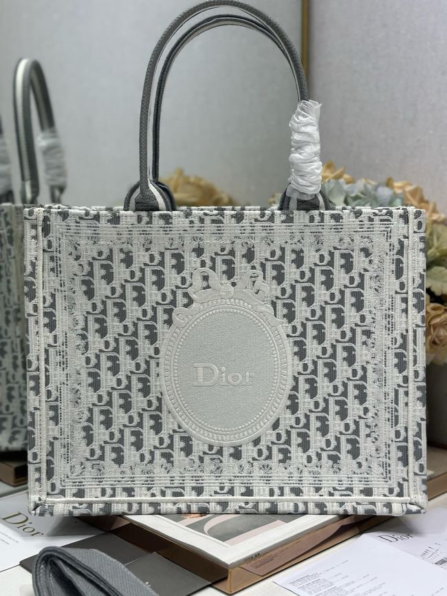 Medium Dior Book Tote with Strap Oblique Embroidery M1354PE-5