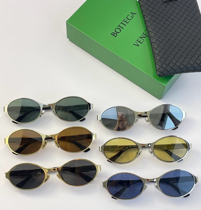 Bottega Veneta Sunglasses 821449-4
