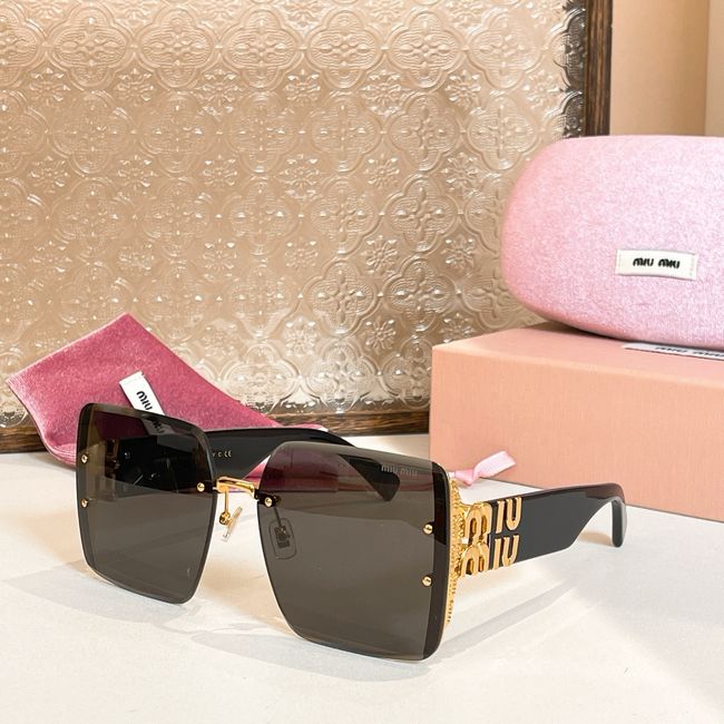 MiuMiu Sunglasses 821485-6