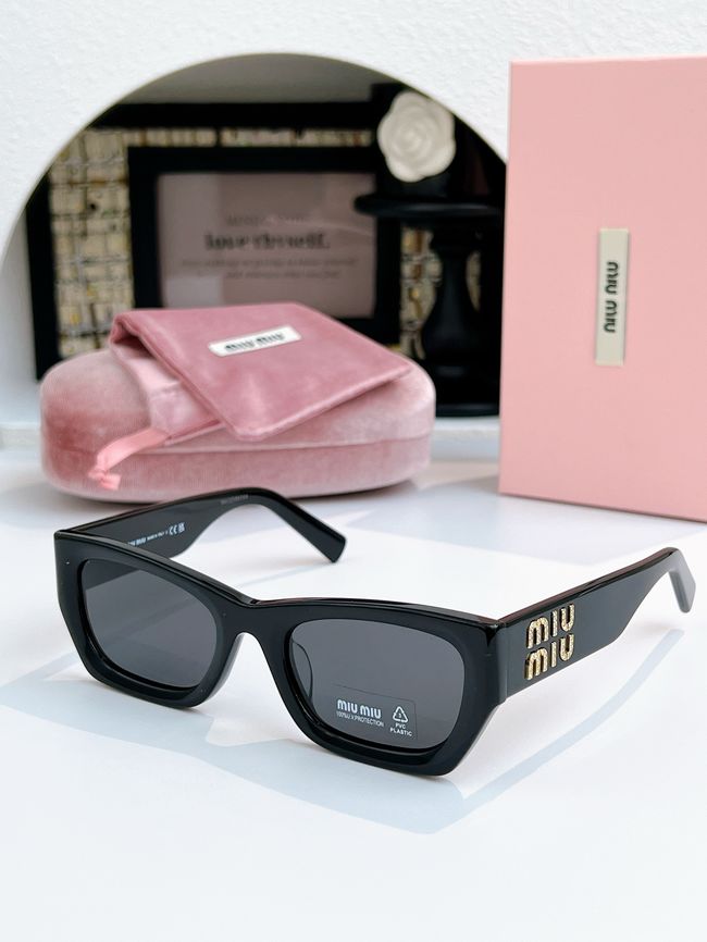MiuMiu Sunglasses 821489-2 MiuMiu Sunglasses 821489-2